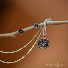 Load image into Gallery viewer, Large Poppy Necklace