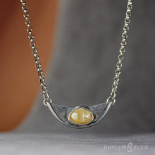 Load image into Gallery viewer, Remy Quartz Necklace