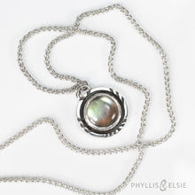 Load image into Gallery viewer, Mona Labradorite Necklace