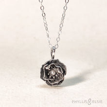 Load image into Gallery viewer, Medium Poppy Necklace
