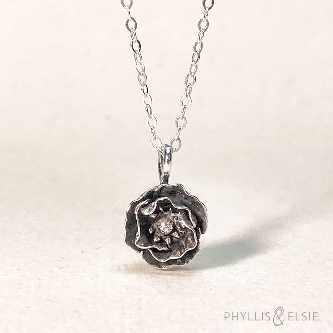 Medium Poppy Necklace