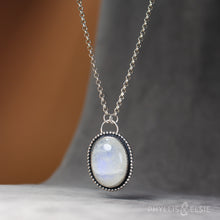 Load image into Gallery viewer, Clara Necklace
