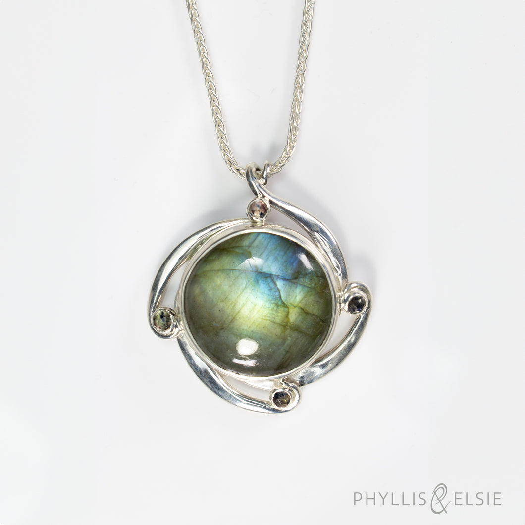 Twila Labradorite Necklace