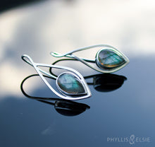 Load image into Gallery viewer, Daria Labradorite Earrings
