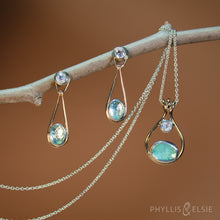 Load image into Gallery viewer, Isabel Emerald Necklace
